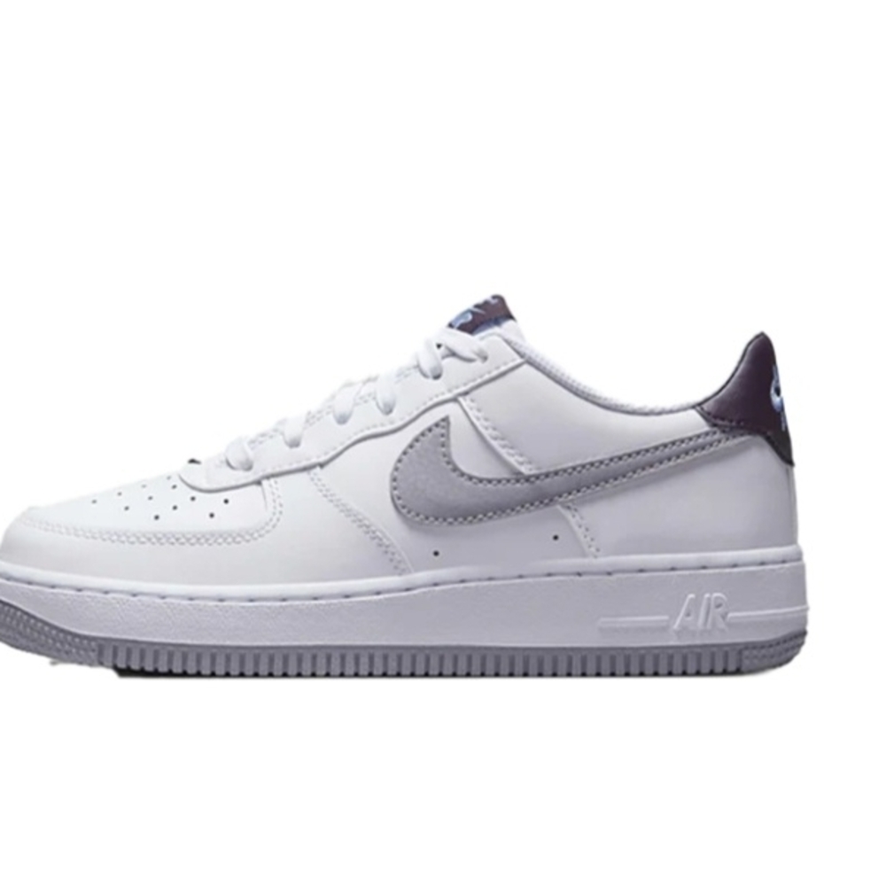Nike Air Force One Low Neutral White and Gray Sneakers Boys Size 5.5 NWT